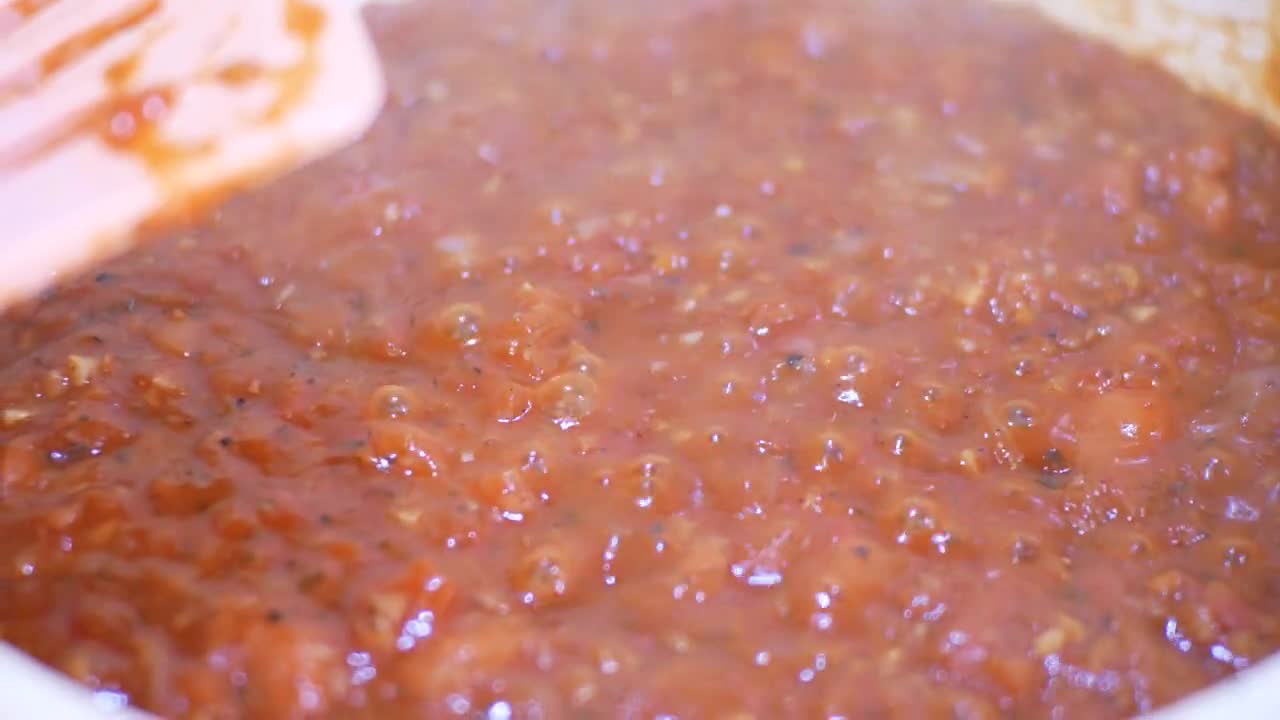 Foto langkah ke 2 dari resep Baked Macaroni Marinara Sauce & Bechamel - Saus Tomat.