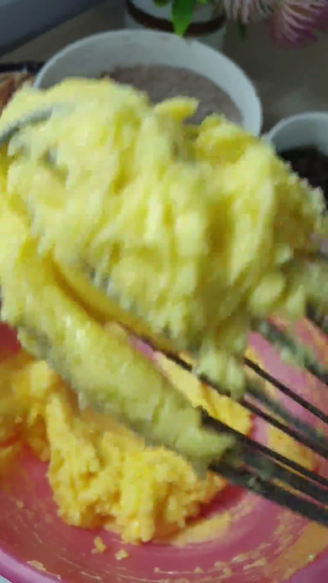 صورة لخطوة 1 من وصفة كوكيز دبل شوكليت 🍪