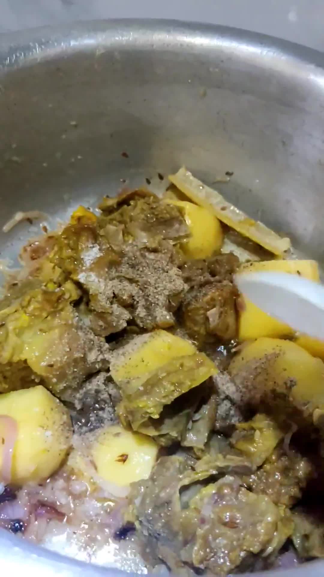 A picture of step 6 of Mutton Yakhni Pulao.