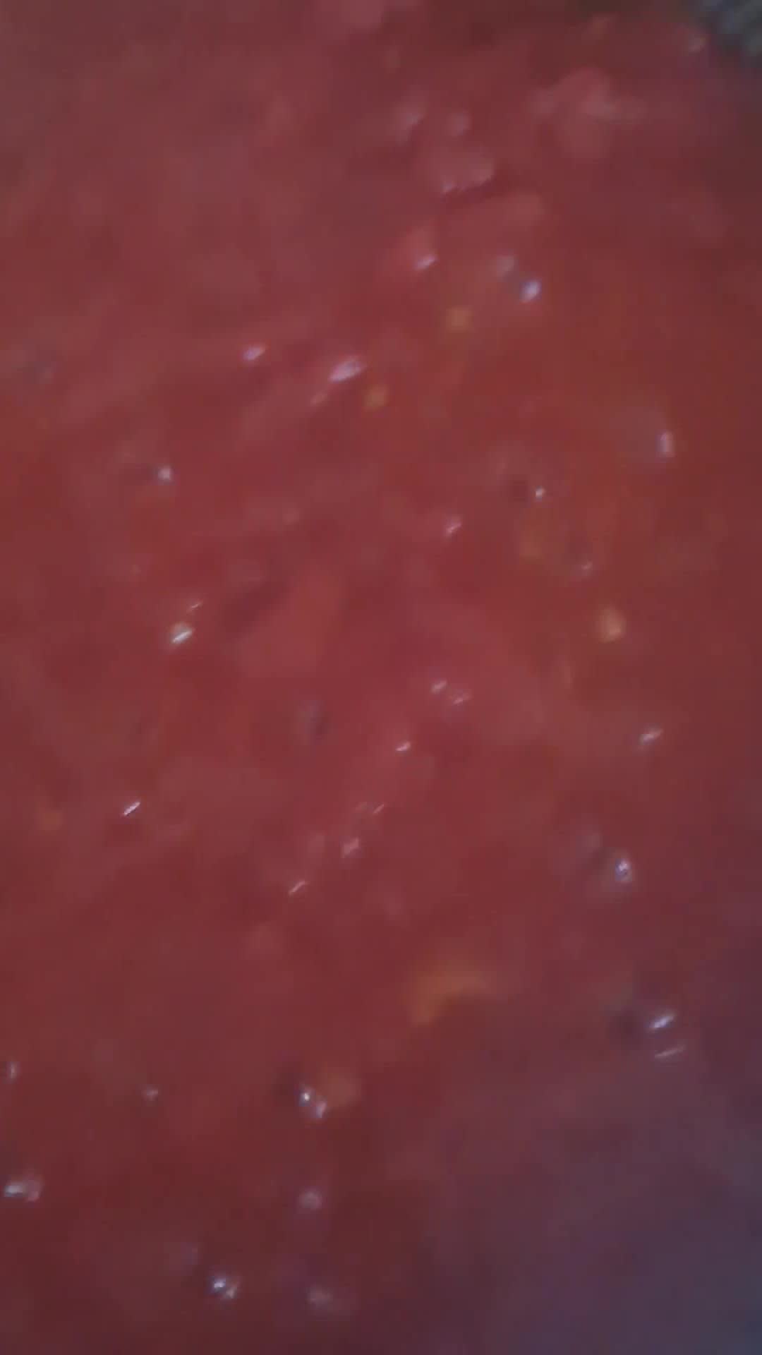 Foto del paso 2 de la receta: Salsa de tomate 🍅 tipo Filetto sin azúcar 🍝