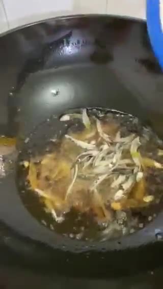 Foto langkah ke 2 dari resep Sambal teri tempe dengan petai cina.