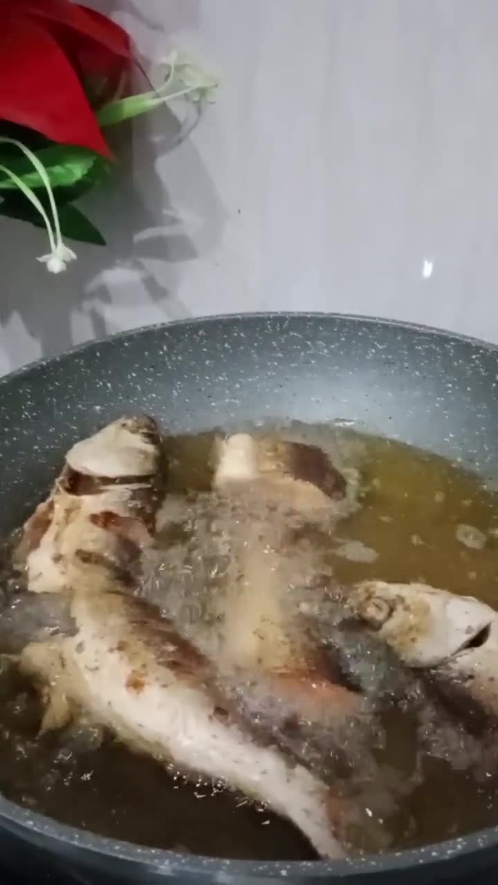 Foto langkah ke 1 dari resep Ikan Bandeng Bumbu Kuning.