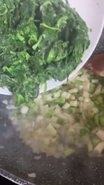 Foto del paso 5 de la receta: Spanakopita de temporada