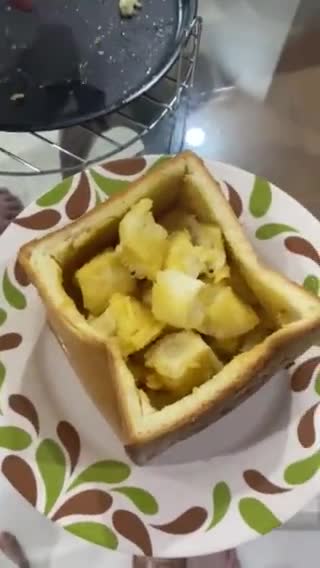 Foto langkah ke 6 dari resep Honey Toast Dessert ala Cafe.