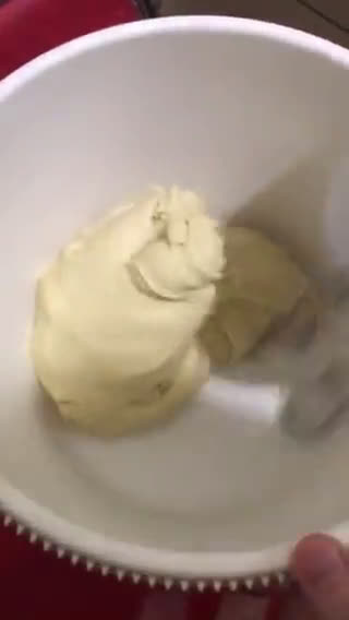 Foto langkah ke 5 dari resep Roti Manis isi krim vanila keju (metode biang tp ga ribet).