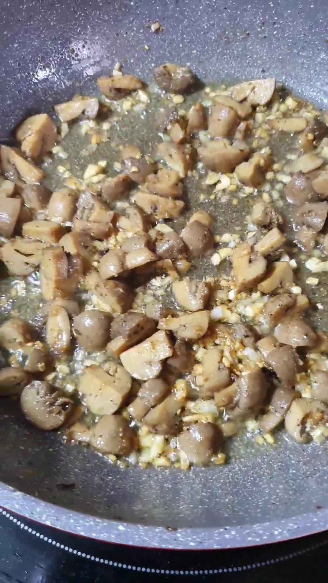 Foto del paso 2 de la receta: Alitas al ajillo de Luisa