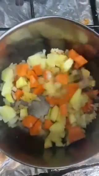 صورة لخطوة 2 من وصفة -دجاج الكاتسو بالكاري🥘🥘🇯🇵