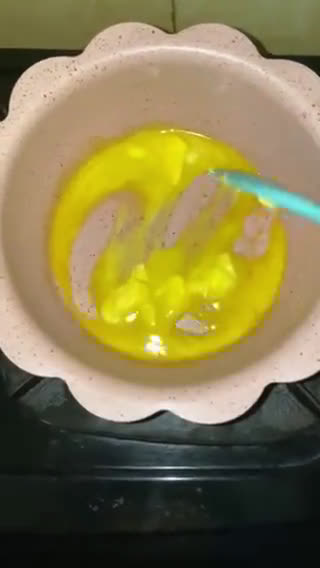 Foto langkah ke 1 dari resep MPASI 6 Bulan: Bubur Ayam Mentega.