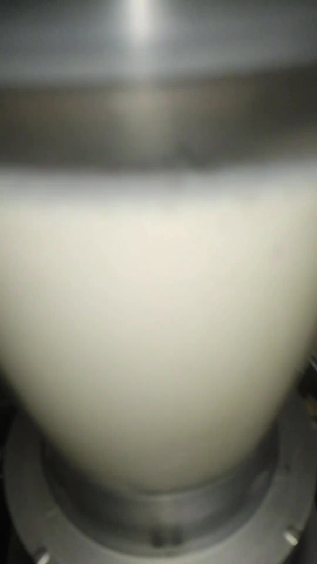 A picture of step 2 of Banana Milk Shake In Summer 🥤 🍌.