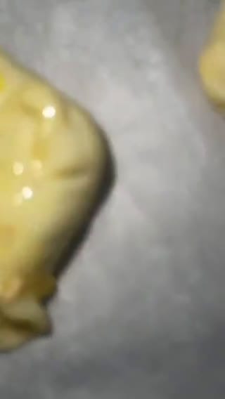 Foto del paso 4 de la receta: Saquitos de hojaldre rellenos