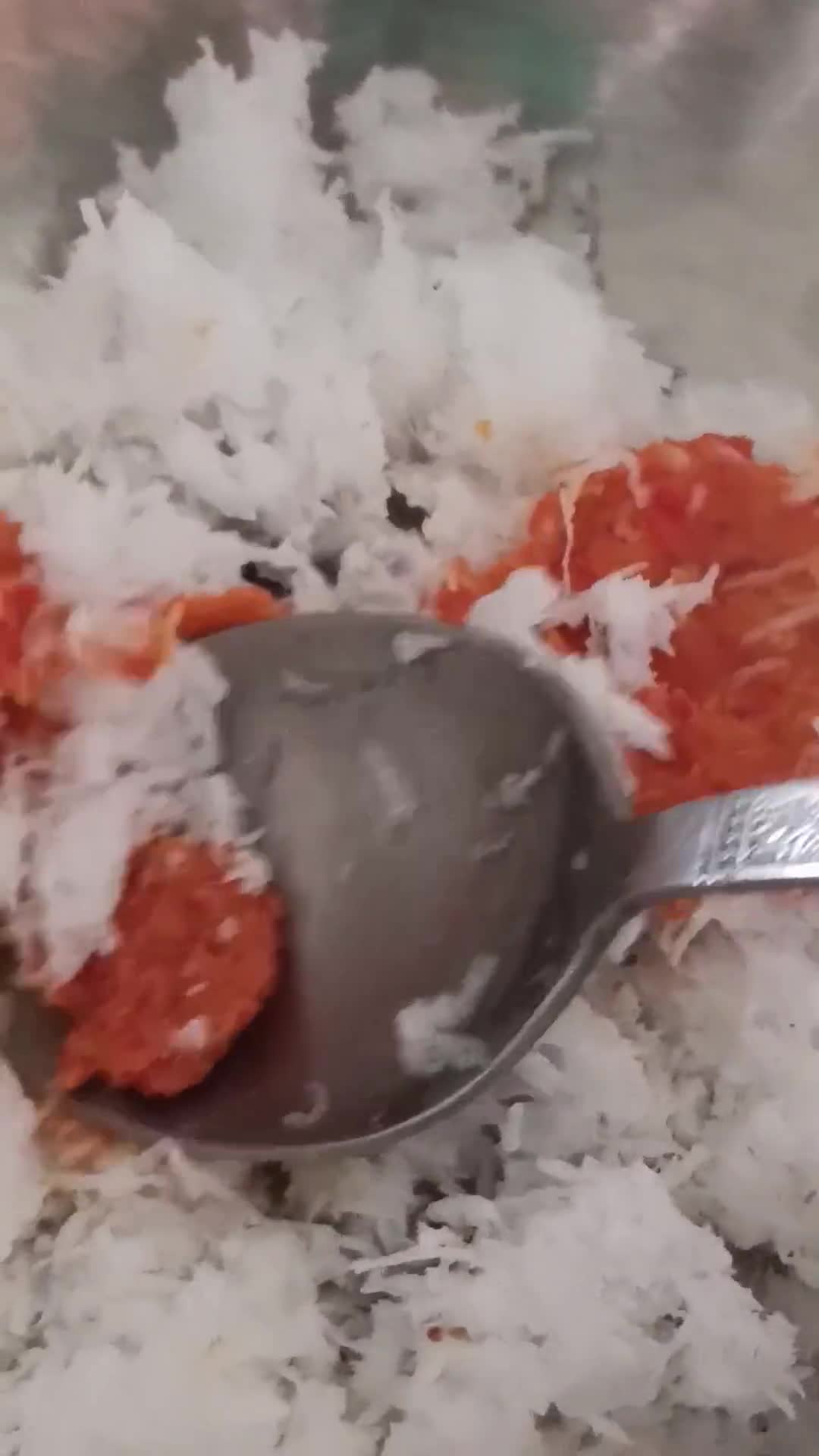 Foto langkah ke 1 dari resep Pepes Udang Kelapa, simple banget.