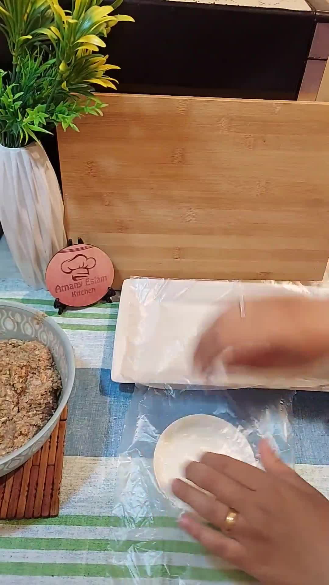 صورة لخطوة 2 من وصفة برجر بالخضار بكل أفكاره 🍔