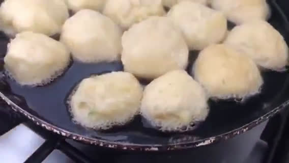 Foto langkah ke 3 dari resep Bakso goreng kopong, tidak kempes.