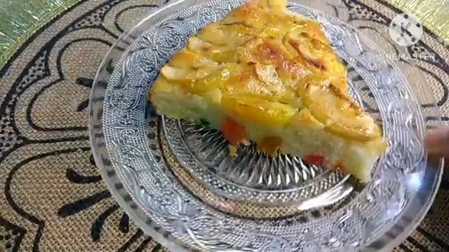 صورة لخطوة 2 من وصفة كيكة التفاح بالفواكه جافة مسكرة