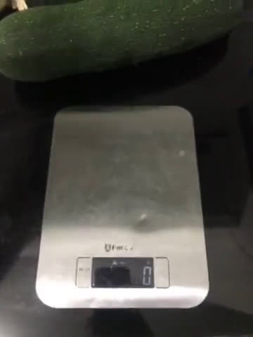 Foto del paso 1 de la receta: Calabacín relleno de pollo y pavo