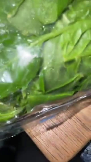 Foto del paso 1 de la receta: Saquitos de hojaldre rellenos