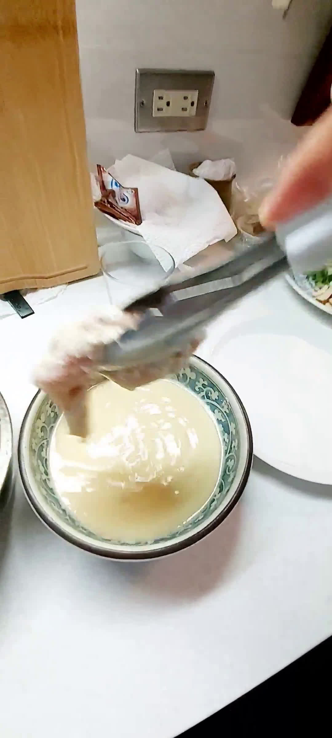 Foto langkah ke 4 dari resep Kentucky fried chiken.
