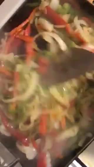 Foto del paso 3 de la receta: Chori a la pomarola 🤗 con puré !