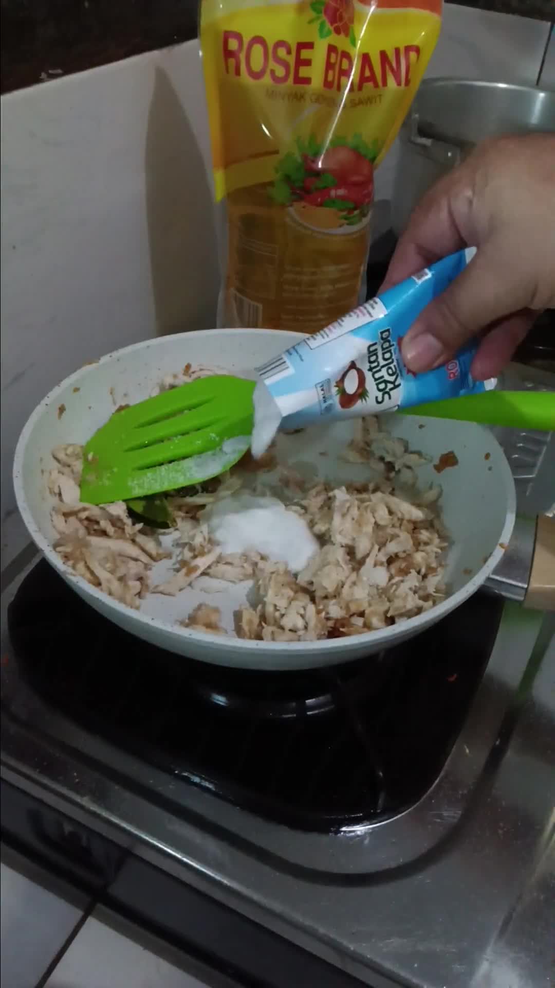 Foto langkah ke 5 dari resep Sosis solo.