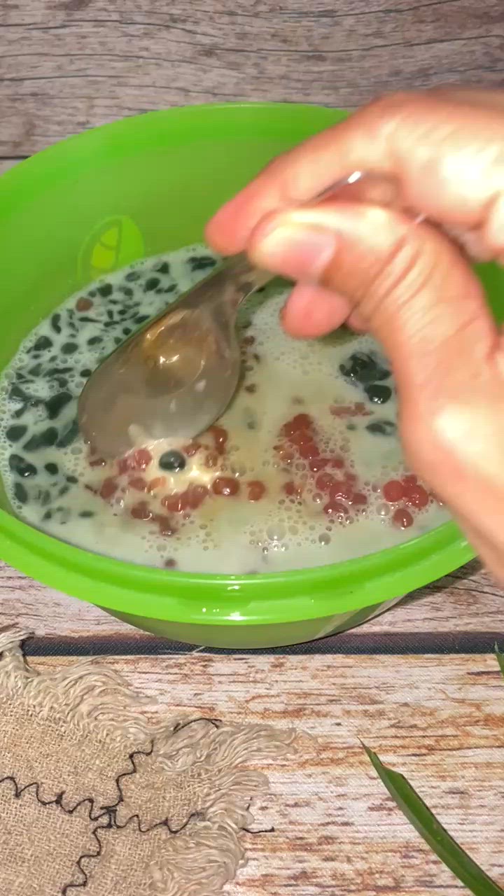 Foto langkah ke 7 dari resep Es Cincau Kecebong.