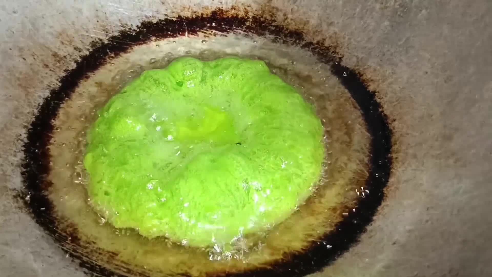 Foto langkah ke 4 dari resep 25.Cucur pandan.