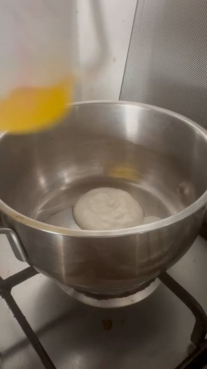 Foto langkah ke 7 dari resep Pie Ketan Hitam Saus Saffron.