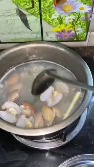 Gambar langkah 1 resipi Lala Tumis Air sesimple yg boleh ✨.