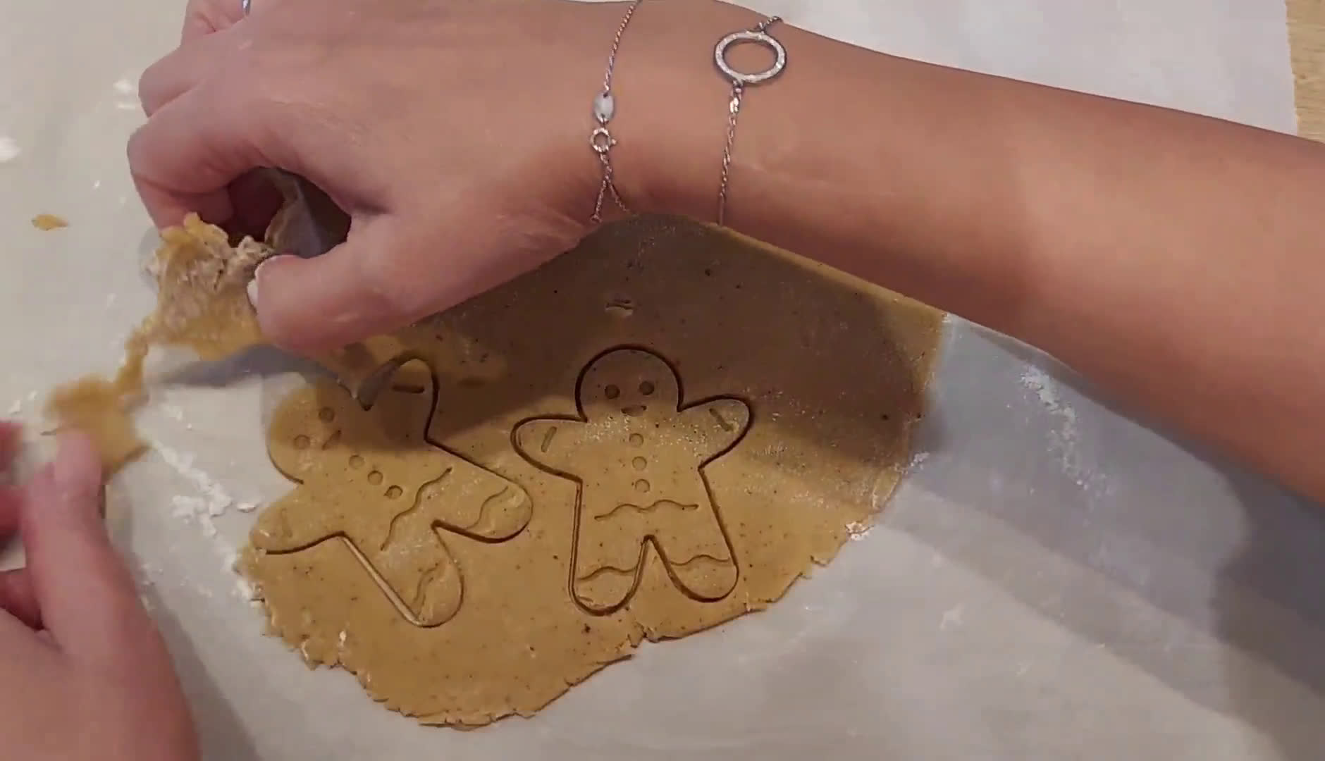 Une image de l'étape 5 de Sablés de Noël 🎅 Épices Speculoos et Pain d'épices 🎅🌟🌲.