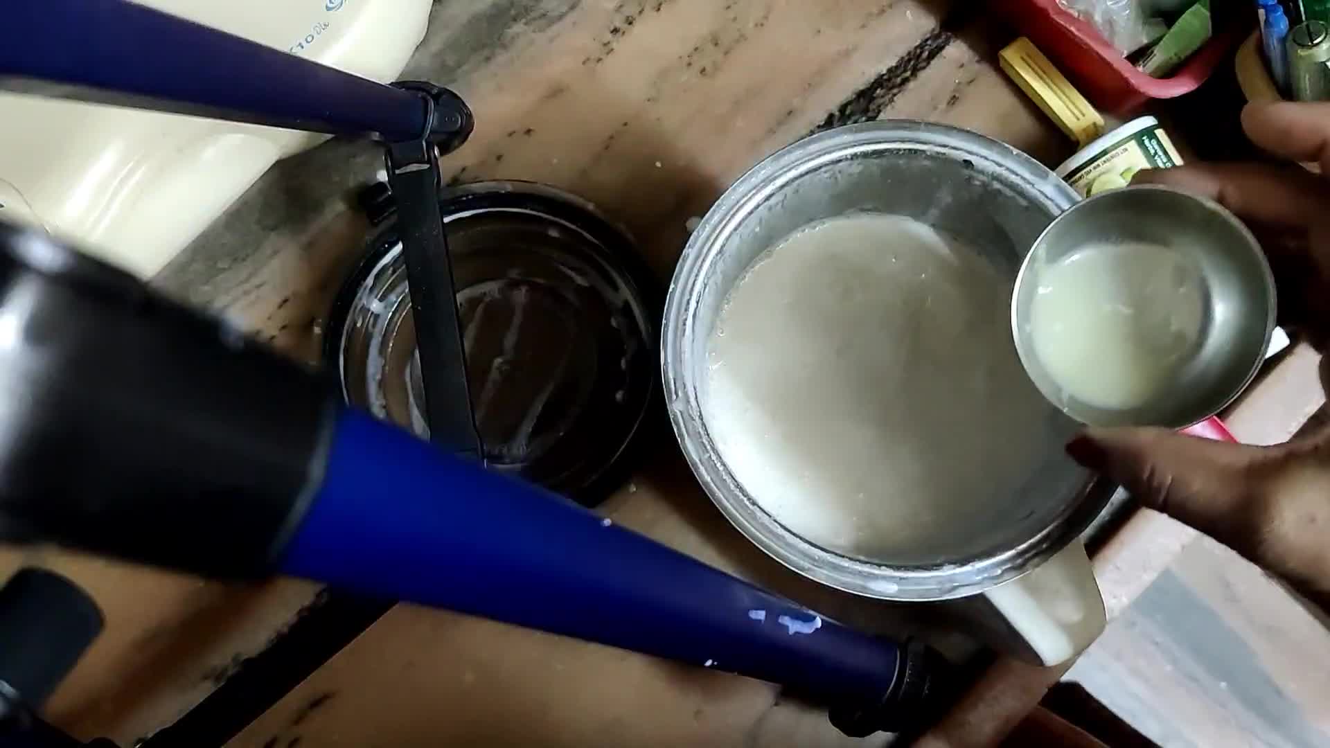 रबड़ी घेवर (rabdi ghevar recipe in Hindi) रेसिपी चरण 2 फोटो