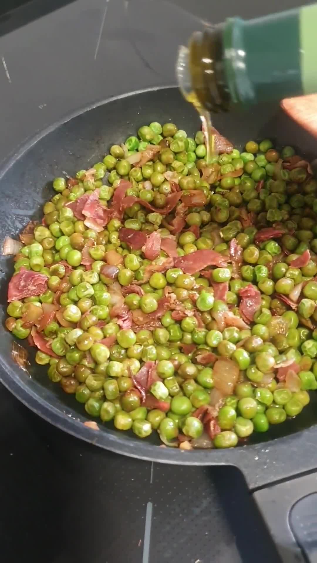 Foto del paso 3 de la receta: Guisantes con jamón
