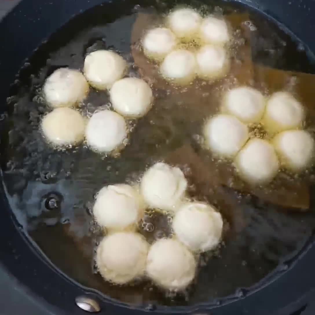 Foto langkah ke 5 dari resep Donat Mochi (Pon de Ring).