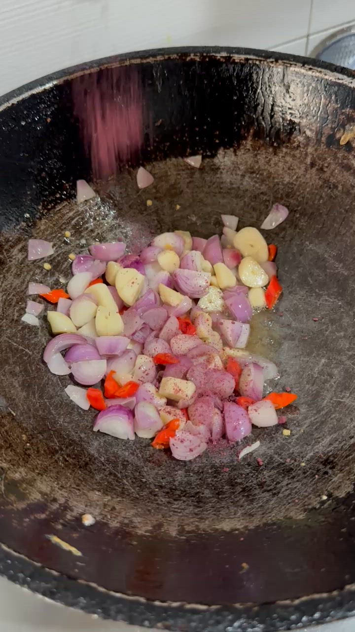 Foto langkah ke 3 dari resep Telur Bawang.