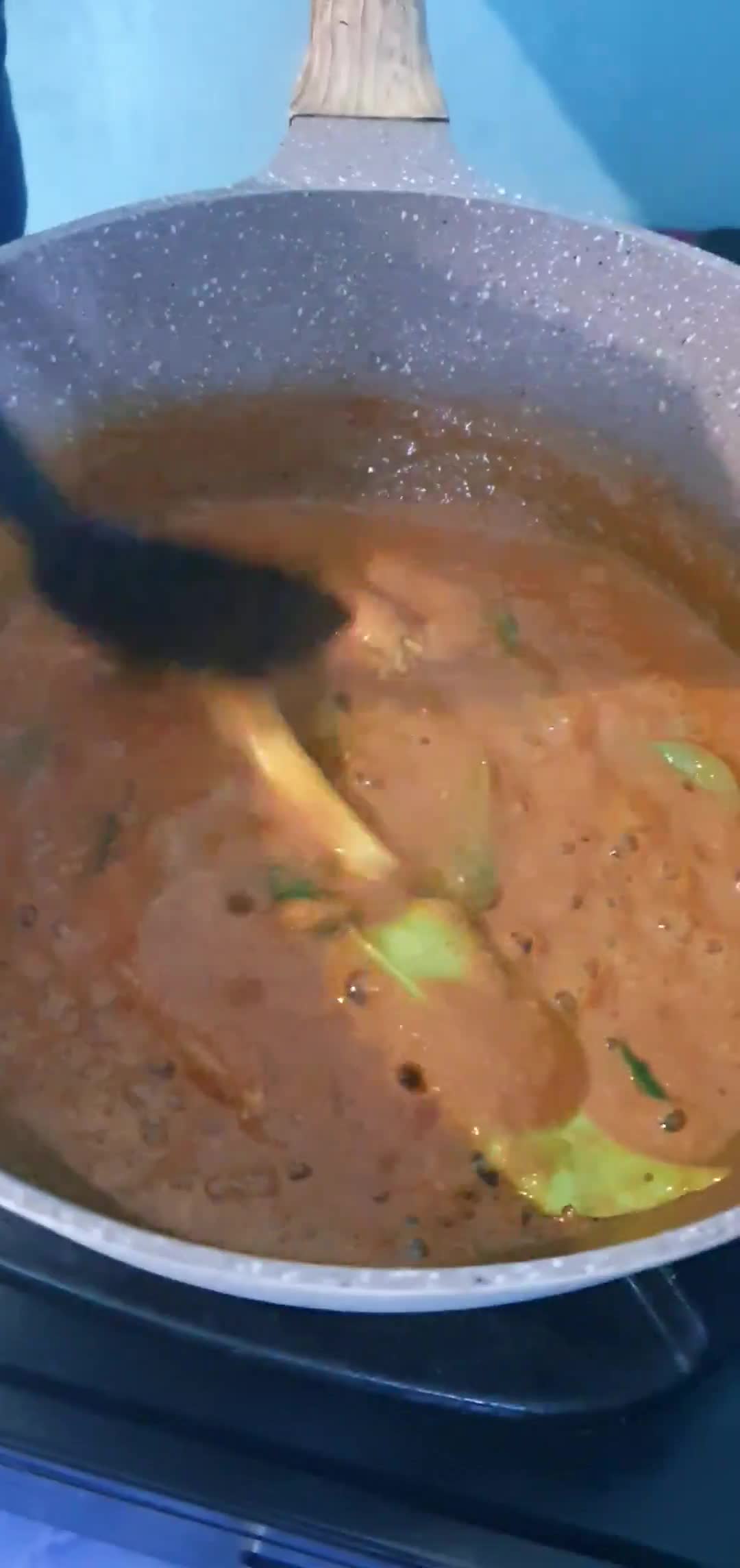 Foto langkah ke 2 dari resep Boh Manok Teupeuleumak (Telor masak lemak).