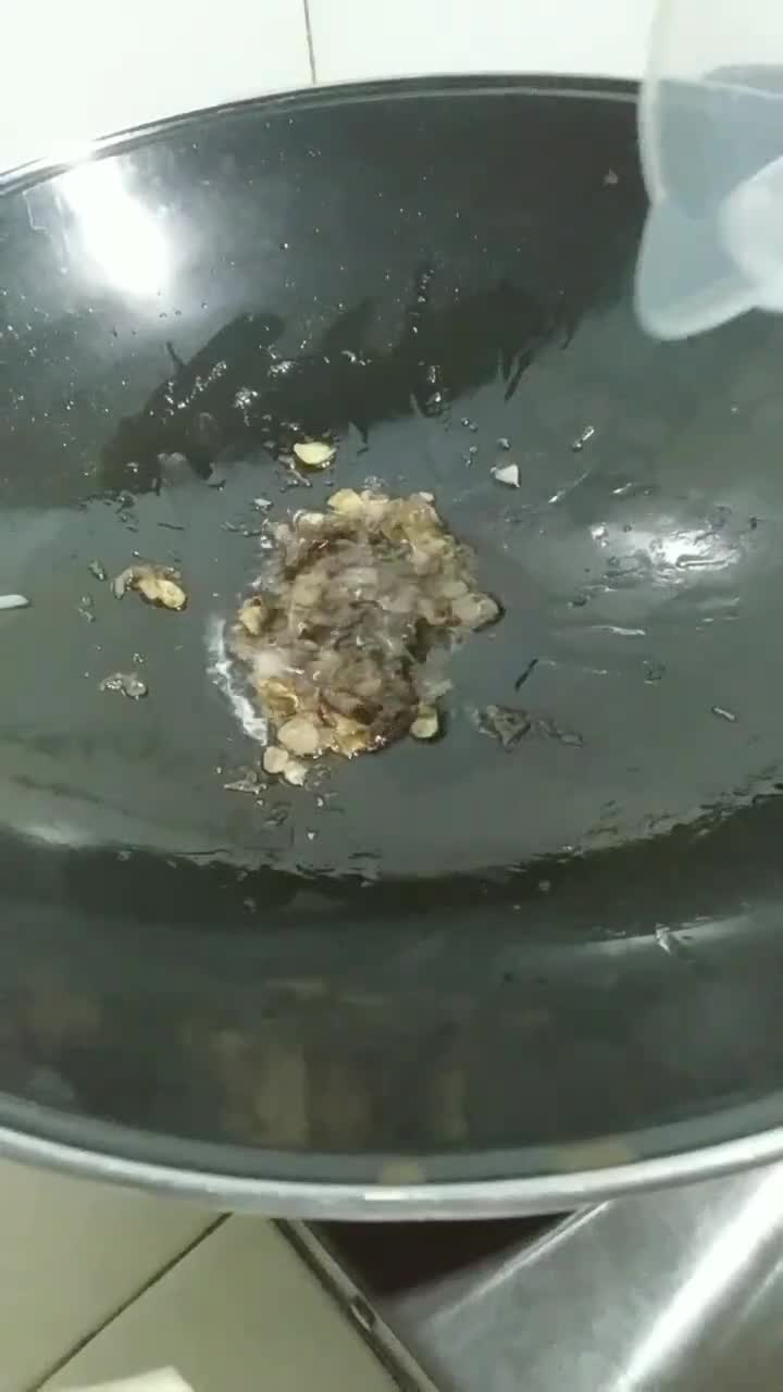 Foto langkah ke 3 dari resep Tumis Kangkung.