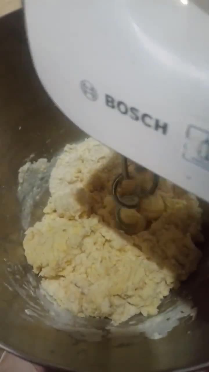 Foto langkah ke 1 dari resep Roti Manis Karakter (Teddy Bear Breads Bikini).