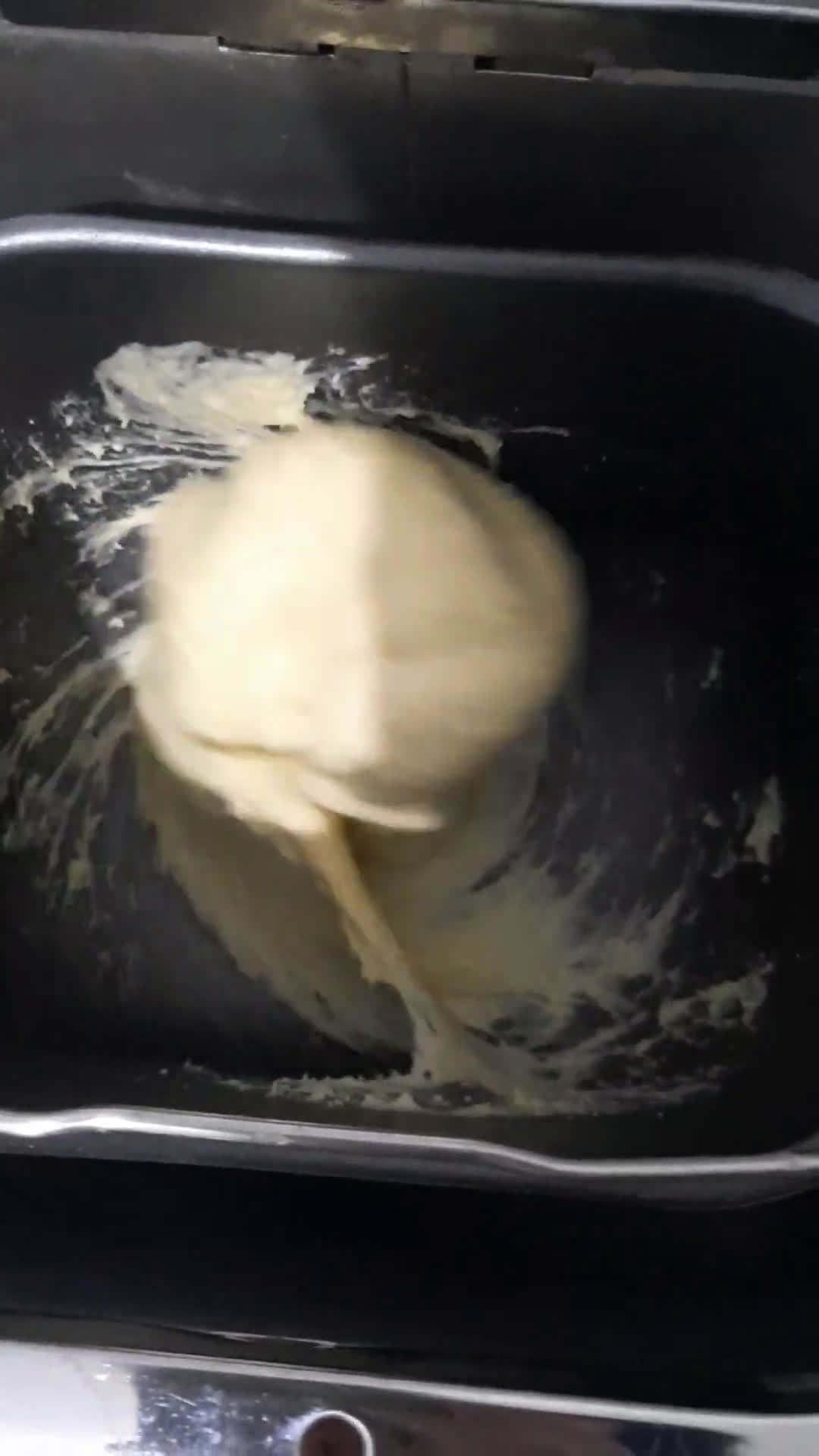 Foto langkah ke 2 dari resep Wool Roll Bread.