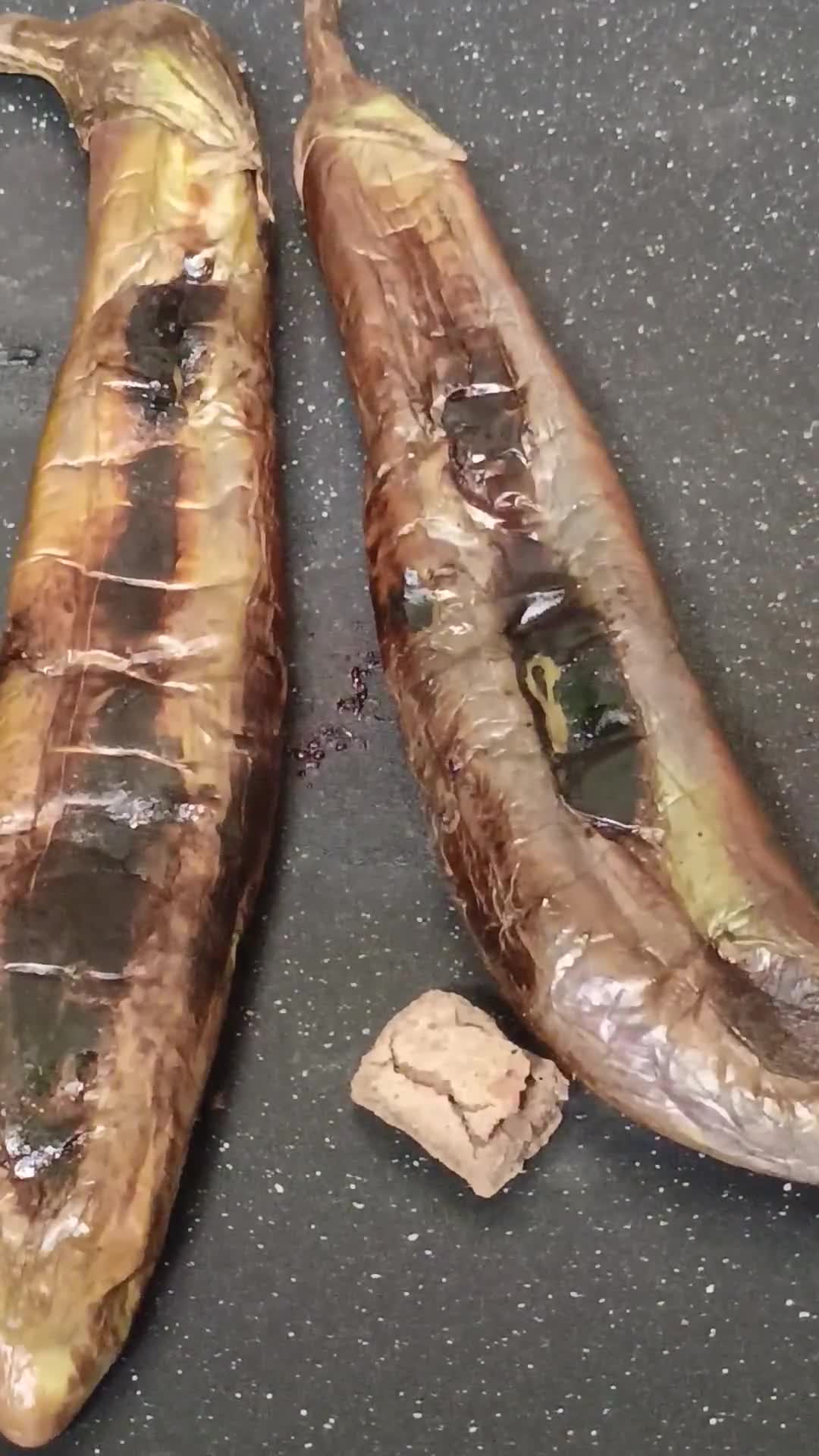 Foto langkah ke 1 dari resep Terong Pecak.