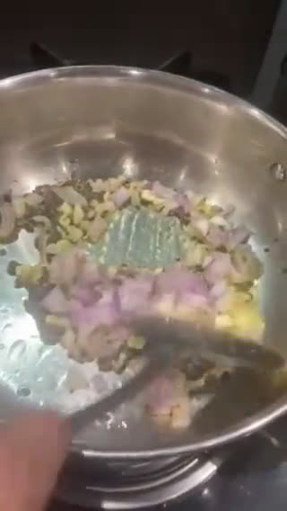 बसंती पोहा (basanti poha recipe in Hindi) रेसिपी चरण 2 फोटो