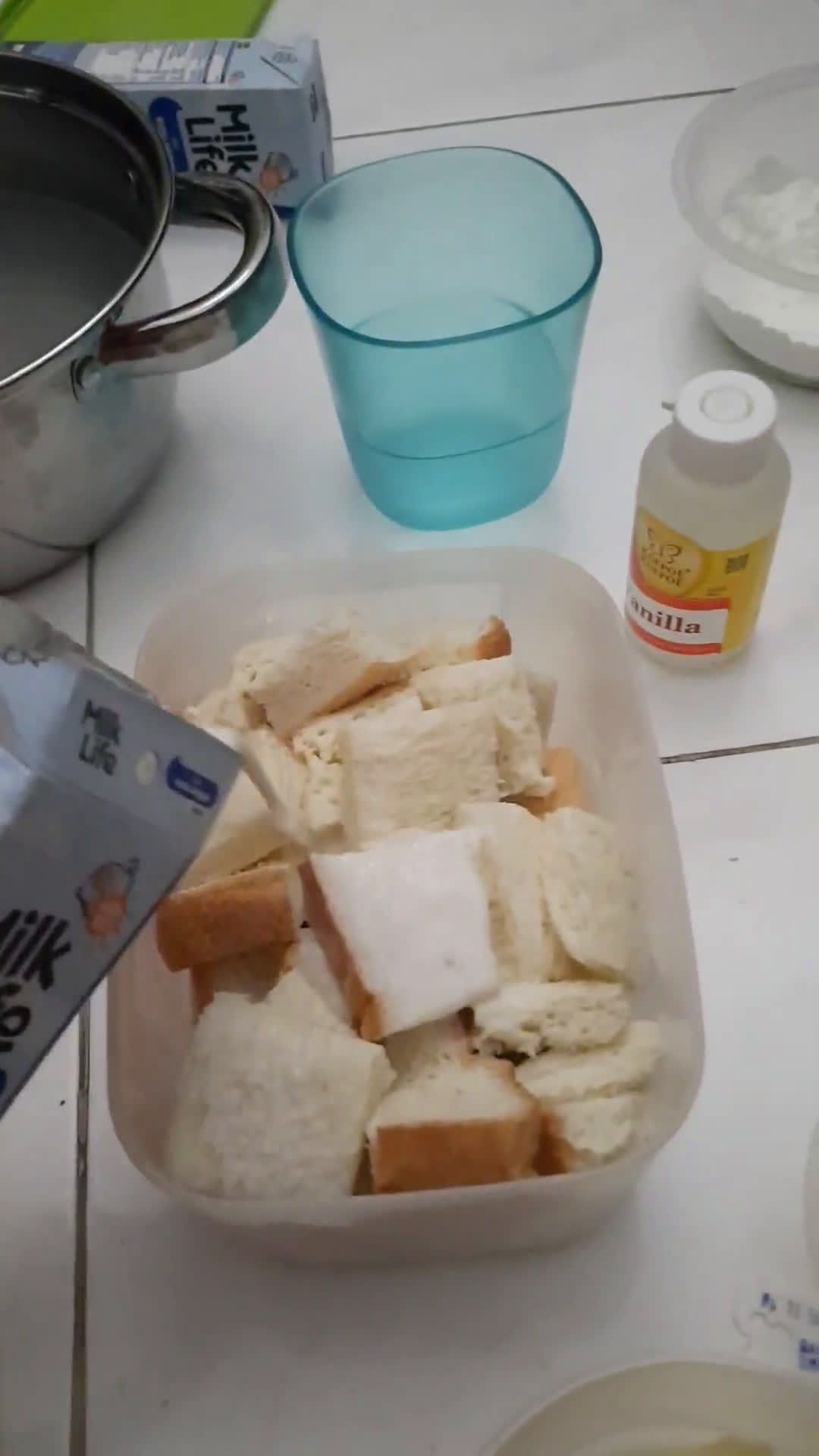 Foto langkah ke 1 dari resep Bittersweet roti tawar.