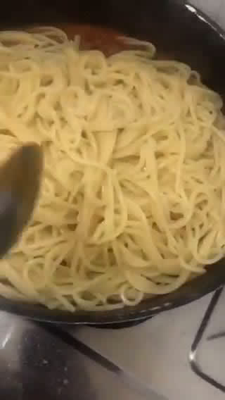 صورة لخطوة 4 من وصفة معكرونه بالبشاميل لذيذة وسهله وسريعه