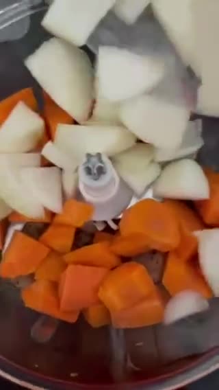 Gambar langkah 1 resipi Homemade sosej ayam.