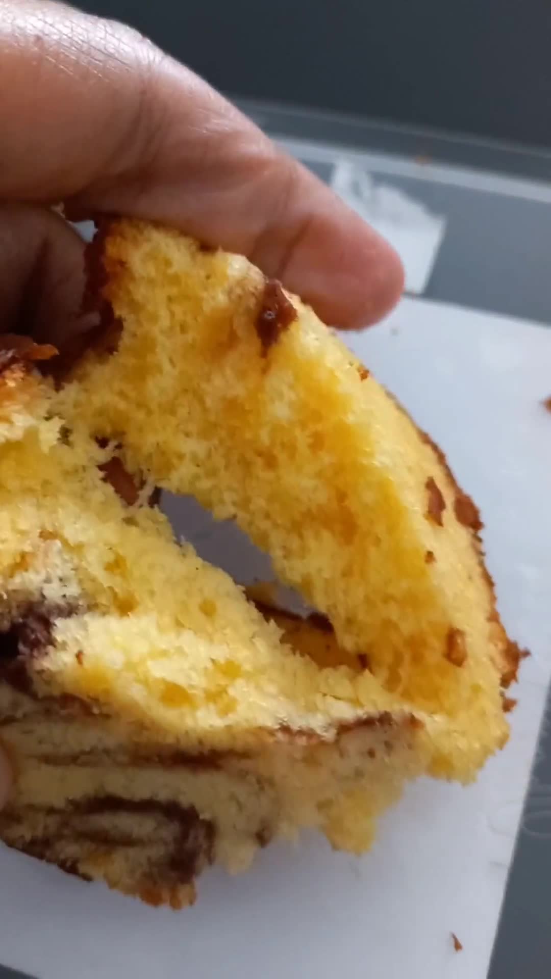 Foto langkah ke 13 dari resep Marmer Cake anti gagal dan tidak seret ala Chennie Zhang.