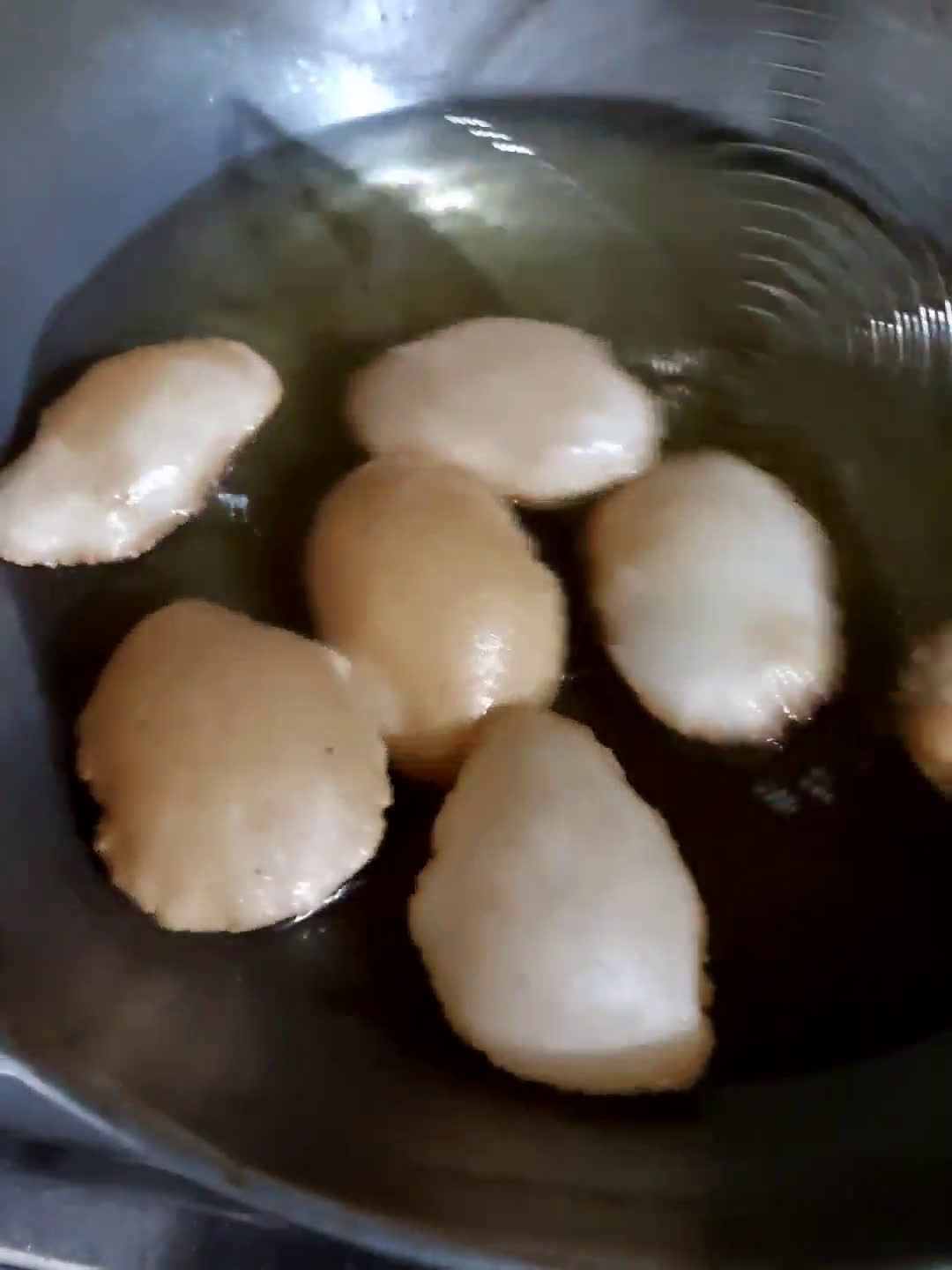 सूजी पानीपुरी (sooji pani puri recipe in Hindi) रेसिपी चरण 4 फोटो