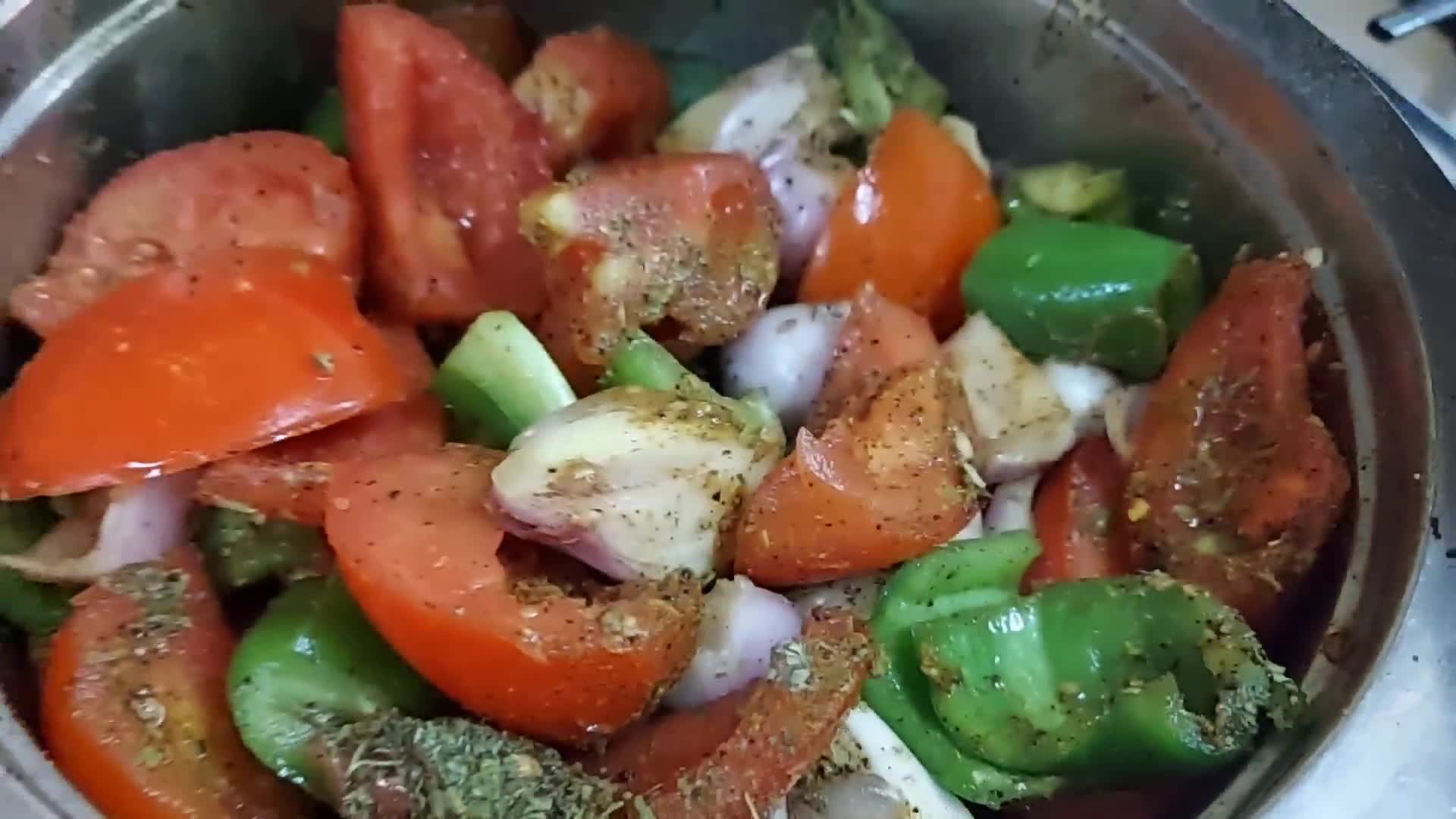 صورة لخطوة 1 من وصفة دجاج تحت العيش