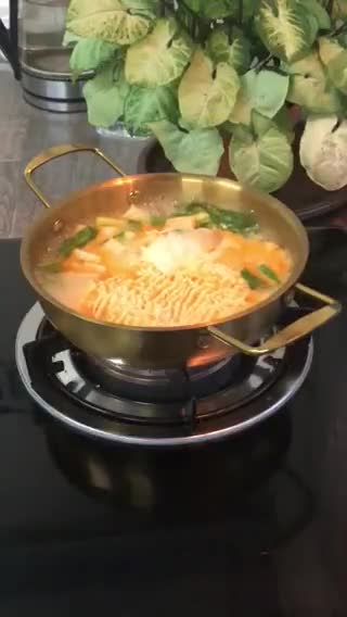 Gambar langkah 4 resipi Maggi Gara2 Kdrama “King The Land”.