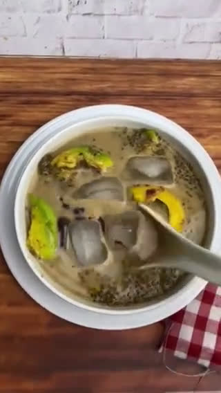 Foto langkah ke 2 dari resep Es Kopi Alpukat Chiaseeds.