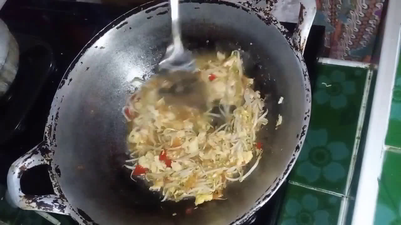 Foto langkah ke 4 dari resep Mie Jawa Pedas.