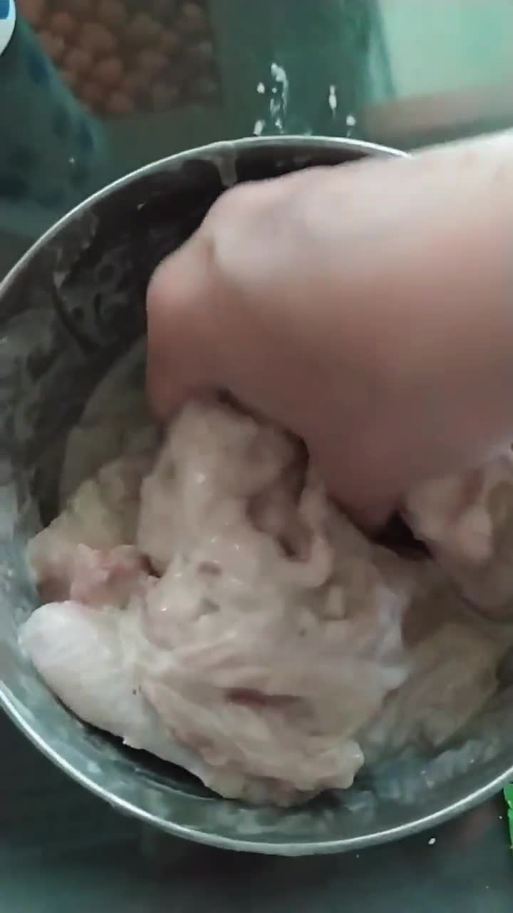 Foto langkah ke 3 dari resep Ayam Goreng Bawang Putih.