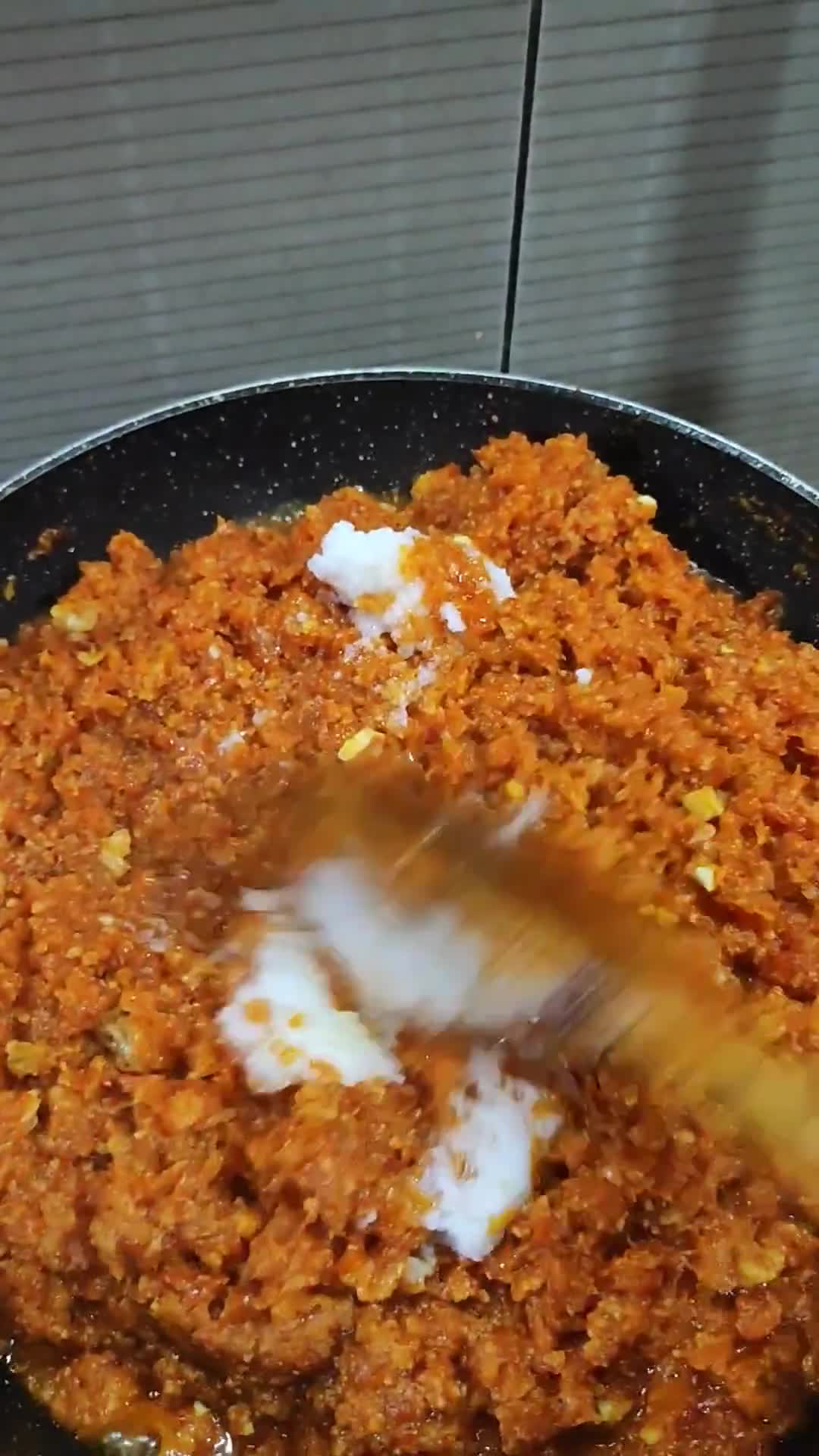 गाजर हलवा(GAJAR HALWA RECIPE IN HINDI) रेसिपी चरण 5 फोटो