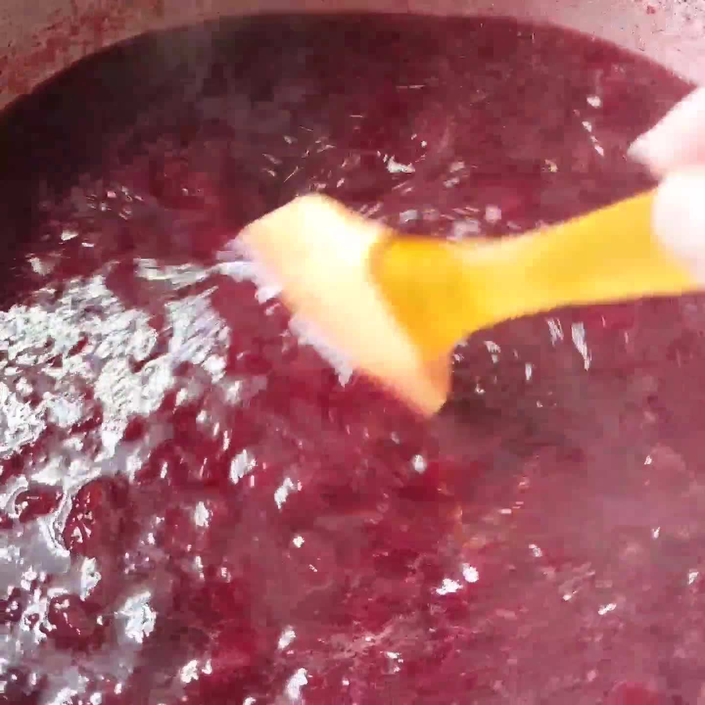 Foto del paso 3 de la receta: Mermelada veraniega de ciruelas de nuestra huerta 🫐y chía
